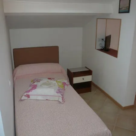 Chambres D Hotes Lou Recantou Bed & Breakfast *